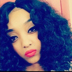 Meet your Posher, Brittney